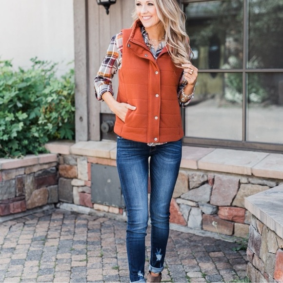 NWT Bacaal by Pulse | The Perfect Puffer Vest Quilted Burnt Orange - Picture 4 of 14